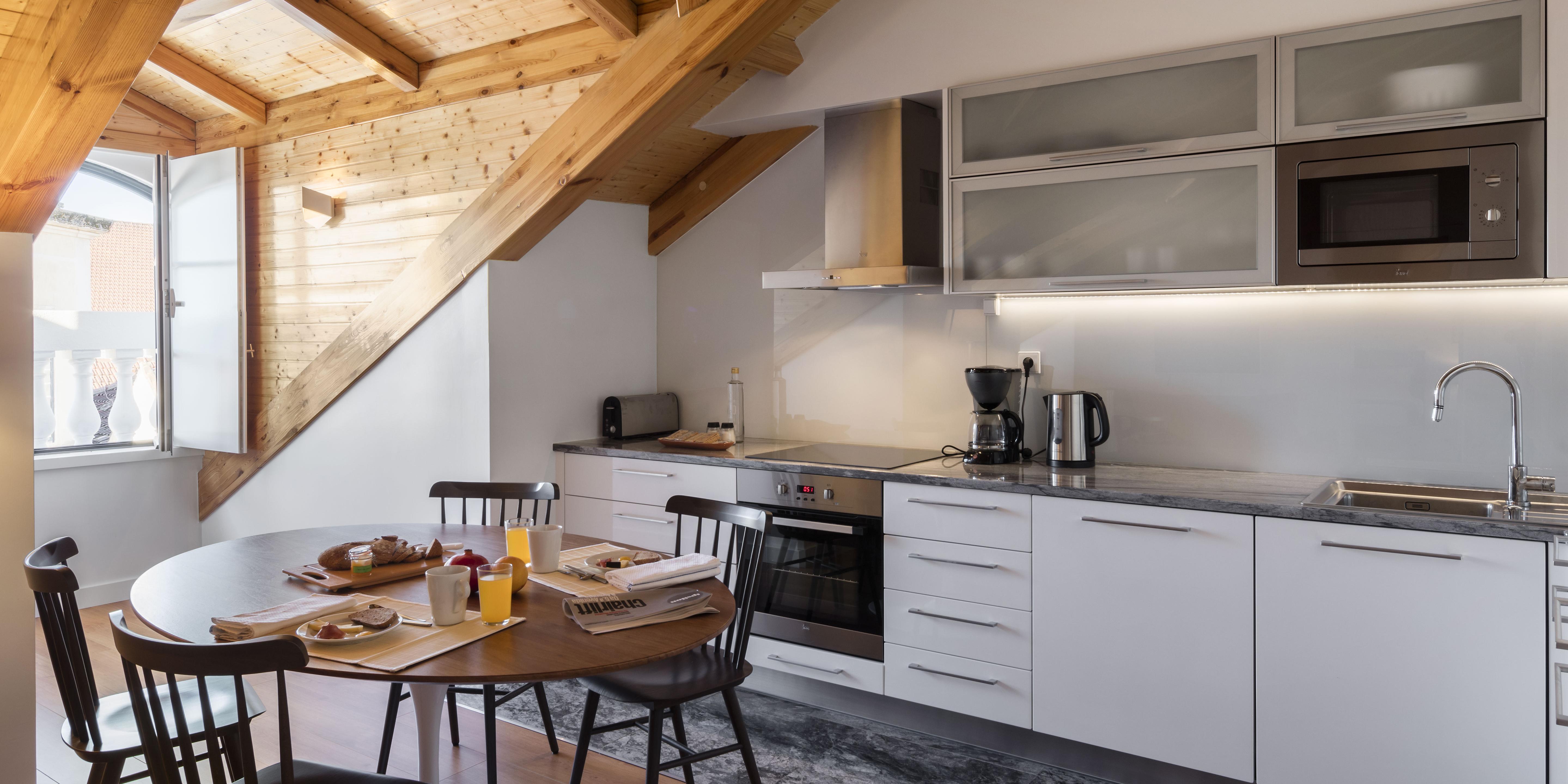 Serviced - Baixa Castelo Apartment *