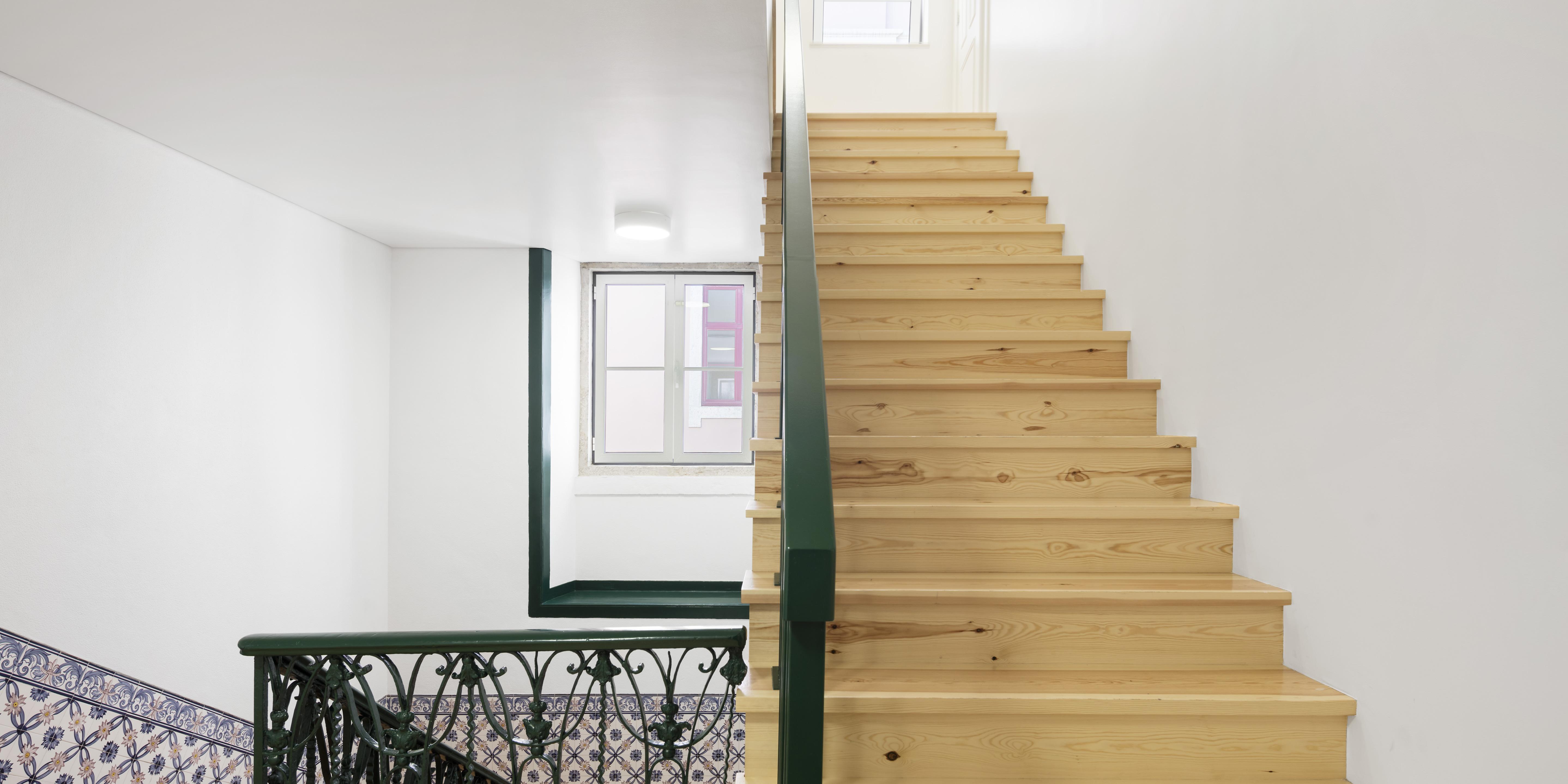 Serviced - Baixa Castelo Apartment *